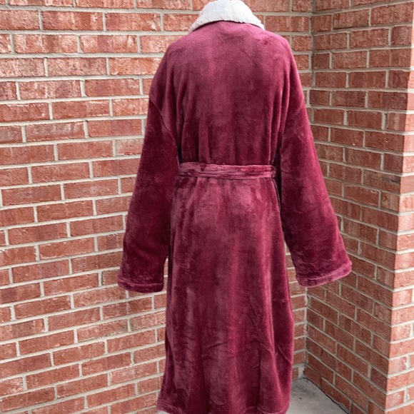Isotoner Mauve Plum Fleece/Sherpa Trim Long Robe - Picture 10 of 13
